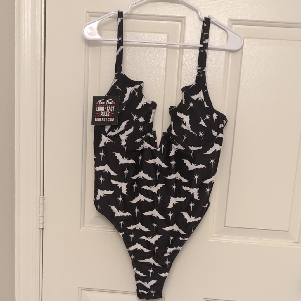 NEVER WORN 2XL Too Fast One piece Swimsuit